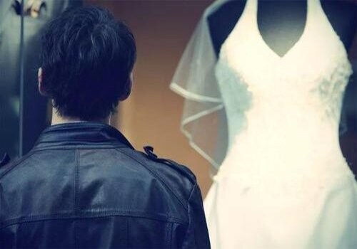 北京外遇调查取证：离婚证如何领取